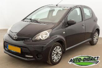 škoda osobní automobily Toyota Aygo 1.0 VVT-i Airco 118.158 km Comfort 2014/5