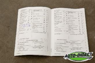 Volkswagen Golf 1.6 TDI Navi Clima picture 31