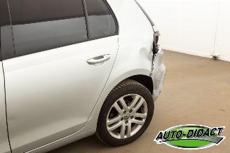 Volkswagen Golf 1.6 TDI Navi Clima picture 32