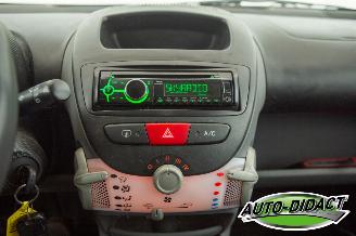 Peugeot 107 1.0-12V 102.196 km Airco Sublime picture 8
