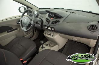 Renault Twingo 1.2-16V Automaat 114.402 km NAP Dynamique picture 14