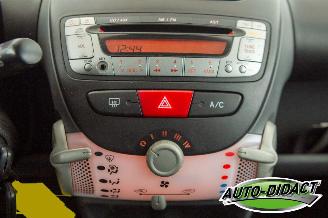 Toyota Aygo 1.0-12V Automaat Airco Aspiration Red Navigator picture 8