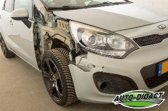 Kia Rio 1.2 CVVT Clima Super Pack picture 30
