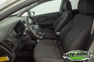 Kia Rio 1.2 CVVT Clima Super Pack picture 24
