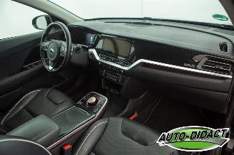 Kia e-Niro ExecutiveLine 64 kWh leder Camera Clima Navi picture 18
