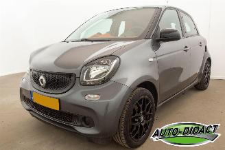Schadeauto Smart Forfour 1.0 Passion 2015/12