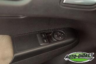 Ford Tourneo Courier 1.0 Titanium 5p Clima Carpas picture 12