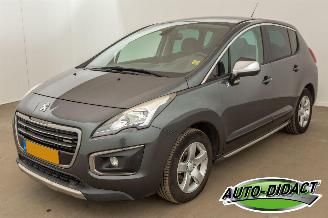 Unfallwagen Peugeot 3008 2.0 4WD Automaat HDi HYbrid4 Blue Lease Clima Navi 2014/4