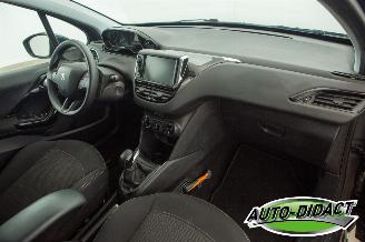 Peugeot 208 1.2 PureTech 90.306 km NAP Airco Navi Blue Lion picture 20