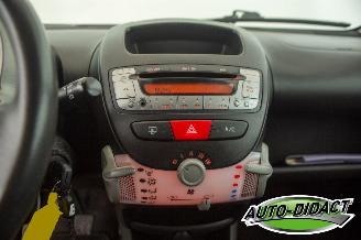 Peugeot 107 1.0 56.757 km Airco picture 9