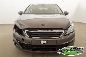 Peugeot 308 SW 1.6 HDI Allure Pano Camera navi picture 36