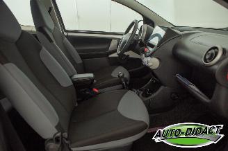 Peugeot 107 1.0 Airco Access Accent picture 15