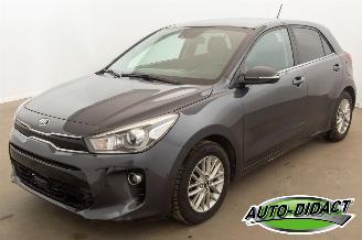Unfallwagen Kia Rio 1.0 Automaat Camera Clima Invalidebesturing 2017/8