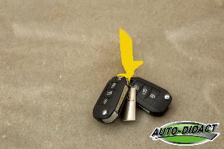 Peugeot 3008 1.2 Allure Open Pano Clima Navi Camera picture 28