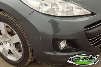 Peugeot 207 1.6 VTi Airco Pano Première picture 32