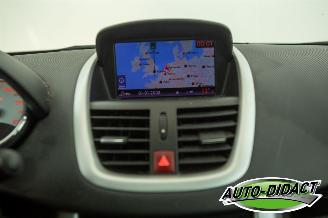 Peugeot 207 1.6 VTi Airco Pano Première picture 7