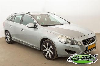 Volvo V-60 2.4 D6 AWD Automaat Elek Dak Navi Camera Plug-In Hybrid Pure Limited picture 2
