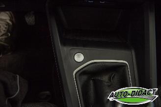 Volkswagen Golf 1.5 TSI Digi Dash Clima picture 12