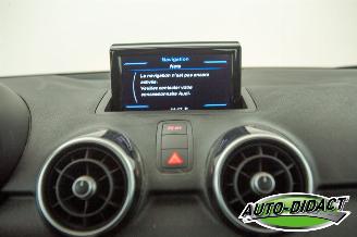 Audi A1 1.6 TDI Airco Pano Ambition picture 7