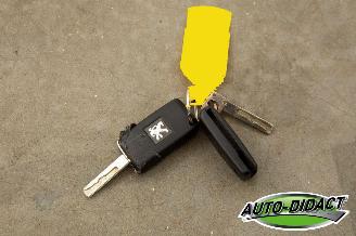 Peugeot 5008 1.6 HDi Clima Leder Pano 7p. picture 27