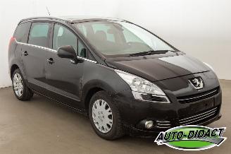 Peugeot 5008 1.6 HDi Clima Leder Pano 7p. picture 2