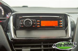 Peugeot 208 1.2 Airco 109.376 km Like picture 7