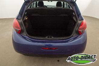 Peugeot 208 1.2 Airco 109.376 km Like picture 33