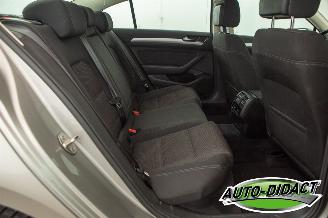 Volkswagen Passat 1.4 TSI Clima Navi Highline Business R picture 21
