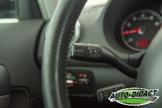 Audi A3 1.6 Ambiente Navi Clima picture 15