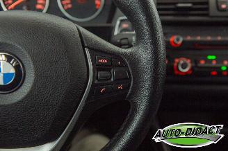 BMW 1-serie 116i  Airco Leder Navi Stoelverwarming Upgrade Edition picture 17