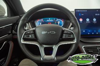 BYD Seal U 1.5 U DM-i Automaat 8262 km Leder Pano Clima Navi picture 5