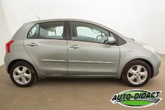 Toyota Yaris 1.3 VVTi Automaat Elek dak Clima Luna MMT picture 41