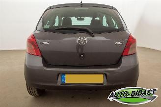 Toyota Yaris 1.3 VVTi Automaat Airco Sol MMT picture 29