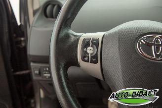 Toyota Yaris 1.3 VVTi Automaat Airco Sol MMT picture 12