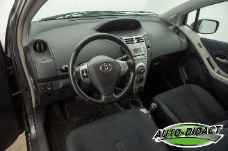 Toyota Yaris 1.3 VVTi Automaat Airco Sol MMT picture 19