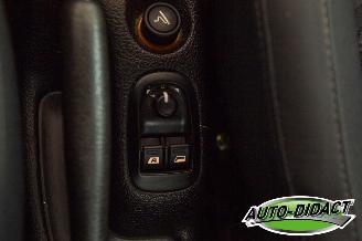 Peugeot 206 CC 1.6-16V 98.259 km Clima Quiksilver picture 11