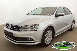 skadebil auto Volkswagen Jetta 1.2 TSI 77 kw 72.767 km Navi Airco 2015/7