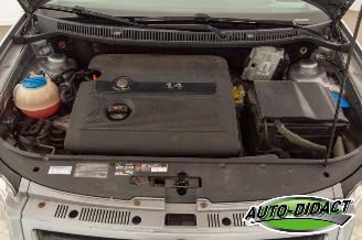 Volkswagen Polo 1.4-16V Automaat Airco Optive picture 29