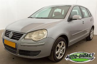 Schadeauto Volkswagen Polo 1.4-16V Automaat Airco Optive 2005/7