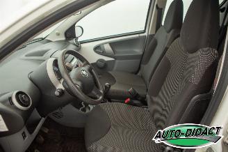 Toyota Aygo 1.0-12V Airco 96.117 km NAP Comfort Navigator picture 20