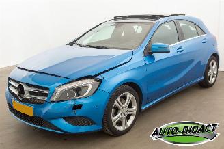  Mercedes A-klasse 180 Automaat Pano Navi 90.485 km NAP Ambition 2015/9