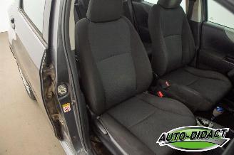 Toyota Yaris 1.5 Hybride Automaat Navi Camera Clima Comfort picture 22