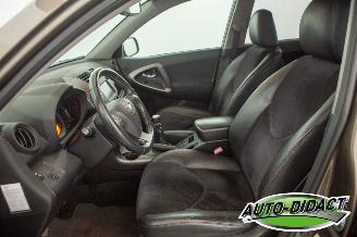 Toyota Rav-4 2.0 VVTi 4WD Clima Navi Executive Business picture 26