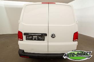 Volkswagen Transporter 2.0 TDI 66kw Motorschade picture 26