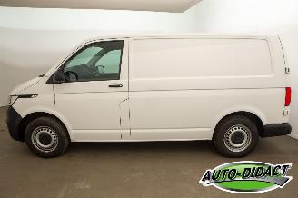 Volkswagen Transporter 2.0 TDI 66kw Motorschade picture 31