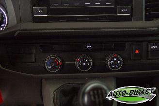 Volkswagen Transporter 2.0 TDI 66kw Motorschade picture 9