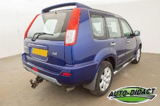 Nissan X-Trail 2.0 4X4 Clima Sport Plus picture 4
