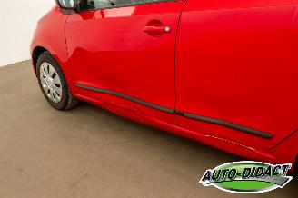 Volkswagen Up! 1.0 BMT move up! Airco picture 22