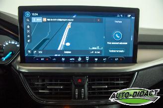 Ford Focus 1.0 EcoBoost Hybrid Automaat 29.741 km NAP NaviTitanium picture 8