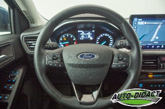 Ford Focus 1.0 EcoBoost Hybrid Automaat 29.741 km NAP NaviTitanium picture 5